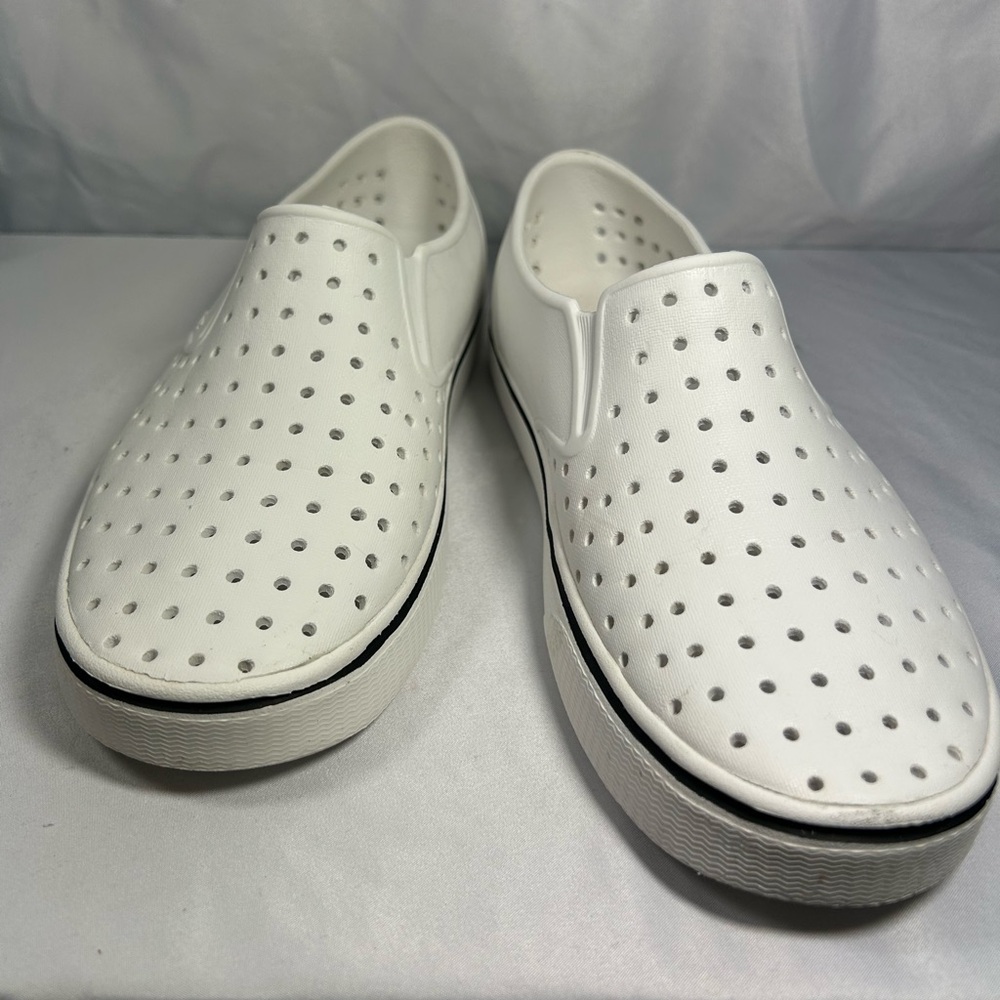 Native | Men 7 Women 9 | Miles White EVA Foam Lightweight Slip-On Waterproof